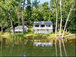 Enchanting Windsor Lake Cottages