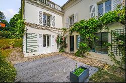 La Celle Saint Cloud - An elegant family home