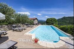 RESTORED VILLA WITH POOL AND TENNIS COURT FOR SALE IN TUSCANY