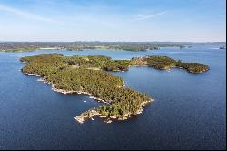 Unique opportunities, 30 hectares of Sunnerö in the middle of Mjörn