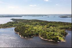 Unique opportunities, 30 hectares of Sunnerö in the middle of Mjörn