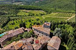 CASTLE FOR SALE IN A PANORAMIC POSITION IN CHIANTI CLASSICO