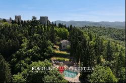 CASTLE FOR SALE IN A PANORAMIC POSITION IN CHIANTI CLASSICO