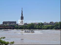 Elegant mansion with swimming pool - In the center of Bordeaux