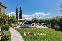 RENOVATED COUNTRY VILLA WITH POOL AND PANORAMIC VIEW OF ASSISI, UMBRIA