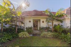 Elegant Mid-Century Family Home in Tranquil Kenilworth Upper