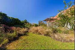 Elegant Mid-Century Family Home in Tranquil Kenilworth Upper