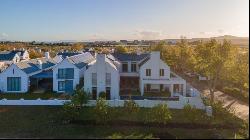 Luxurious and Exclusive Home on Pristine Golf Estate in Stellenbosch