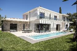 New contemporary villa in Mougins