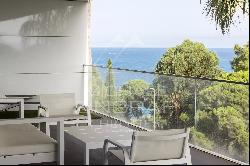 Luxury apartment with sea view and exceptional wellness facilities