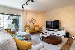 Four bedroom flat in the Parque Altear condominium in Lumiar.