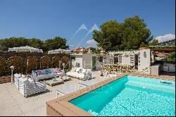 Prestigious flat with rooftop pool in Cannes