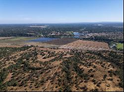 Estate 145 Hectares with Ruins