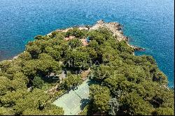 Cap d'Antibes - Unique 9 bedrooms property