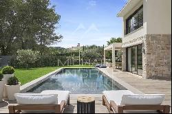 Close to Mougins and Valbonne - Contemporary villa - 3 bedrooms