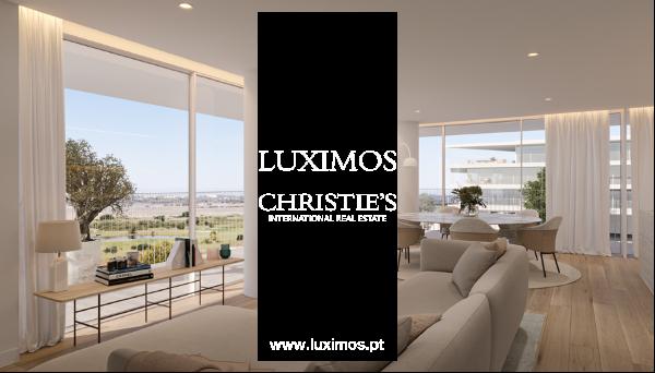 3-bedroom apartment in condominium, for sale in Algarve, Portugal