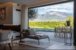 Argonay, superb contemporary property with stunning views of the mountains and lake