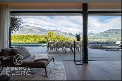 Argonay, superb contemporary property with stunning views of the mountains and lake