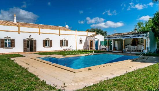 Sale of villa with pool in Boliqueime, Loul, Algarve, Portugal