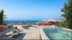 Penthouse with sea views in secure complex El Higueron, Fuengirola