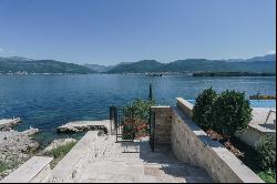 Beachfront Villa