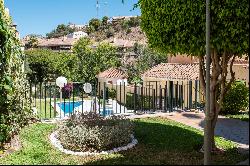 Charming semi-detached house in bajo Limonar, Malaga