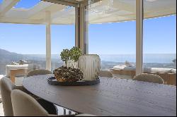 Ultra-modern penthouse with stunning panoramic sea views, new and closed development in B