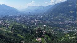 EXCLUSIVE ESTATE WITH UNIQUE VIEWS OVER MERAN