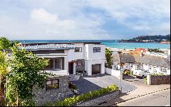 A modern detached home in St. Brelade's Bay