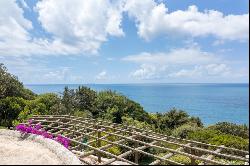 Villa Busiri Vici for sale in Punta Rossa with direct access to the sea