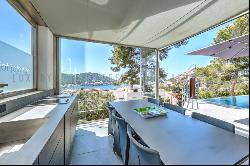 Designer villa overlooking the harbour of Port Andratx