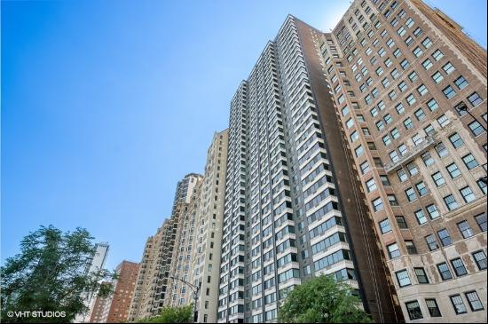 1440 N Lake Shore Drive 34AC