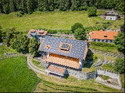 SOUTH TYROL, STATELY EQUESTRIAN FARM WITH VINEYARDS AND STYLISH CHALET