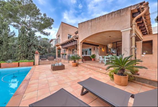 Mediterranean villa in a quiet neighborhood in Santa Ponsa