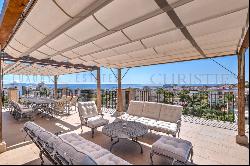 Huge luxury penthouse with panoramic sea view in Palma de Mallorca