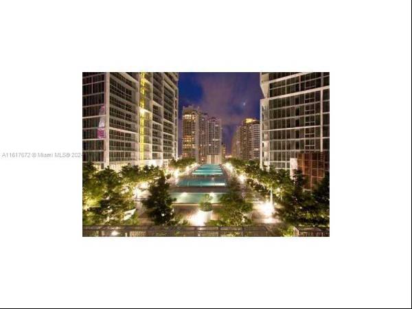 465 BRICKELL AV 3706