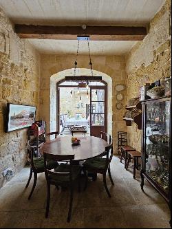 Naxxar House of Character