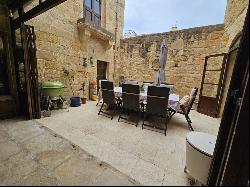 Naxxar House of Character