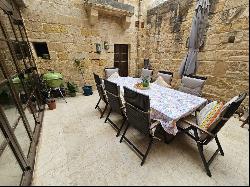 Naxxar House of Character