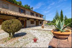 RIVERSIDE COUNTRY HOUSE FOR SALE IN VOLTERRA, TUSCANY