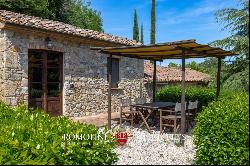 RIVERSIDE COUNTRY HOUSE FOR SALE IN VOLTERRA, TUSCANY