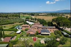 Lake Trasimeno - BOUTIQUE HOTEL WITH VINEYARDS AND SPA FOR SALE IN UMBRIA