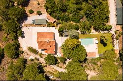 6 Bedroom Farm, Setubal