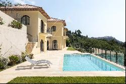 Sleek villa on the Riviera balconies