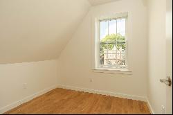 BEAUTIFUL FULLY RENOVATED 2 BEDRROM APARTMENT IN FOREST HILLS