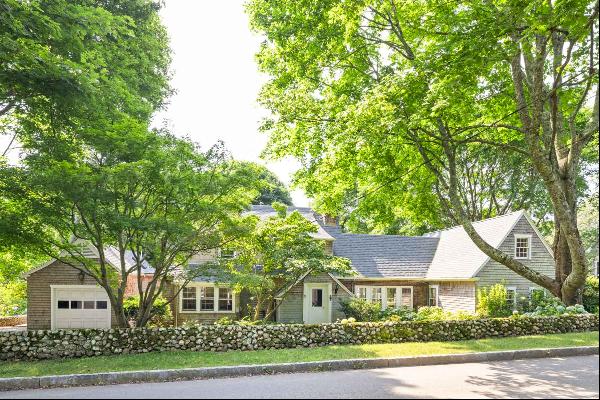 Charming Vineyard Haven Home