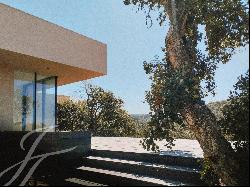 Opportunity V7 bedroom villa under construction with large plot area 4 ha in Porto Covo, A