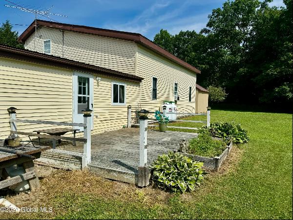 14 Kowal Lane, Westerlo NY 12193