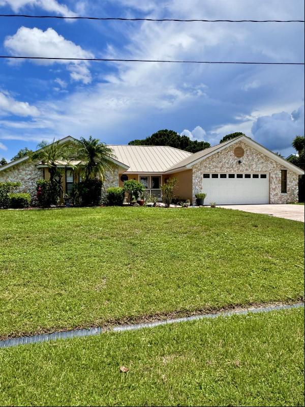 510 SE Cliff Road, Port Saint Lucie FL 34984