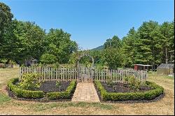 1110 Scenic View Drive, Pinnacle NC 27043